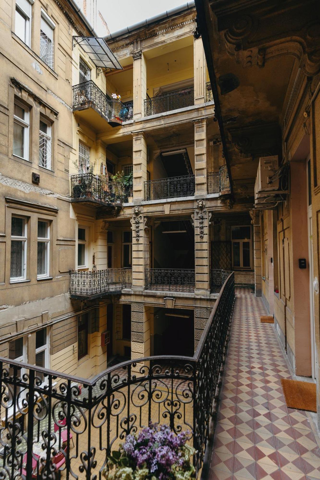 Bercsenyi Apartments - Close To The Gellert Thermal Bath Budapest Eksteriør billede