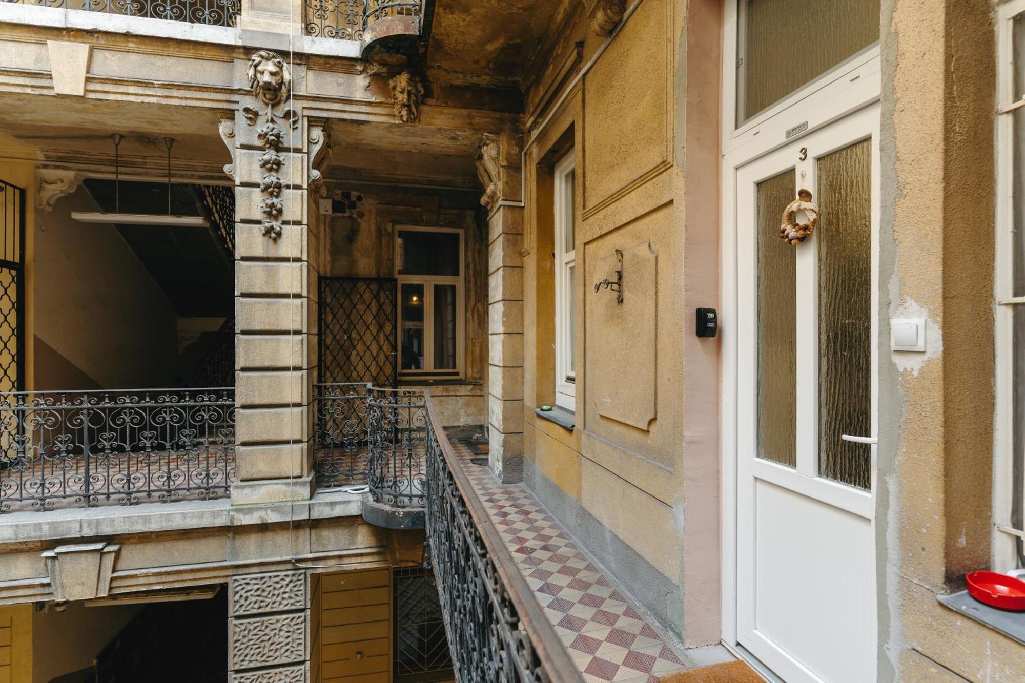 Bercsenyi Apartments - Close To The Gellert Thermal Bath Budapest Eksteriør billede